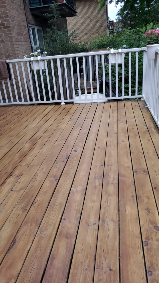 Deck Staining