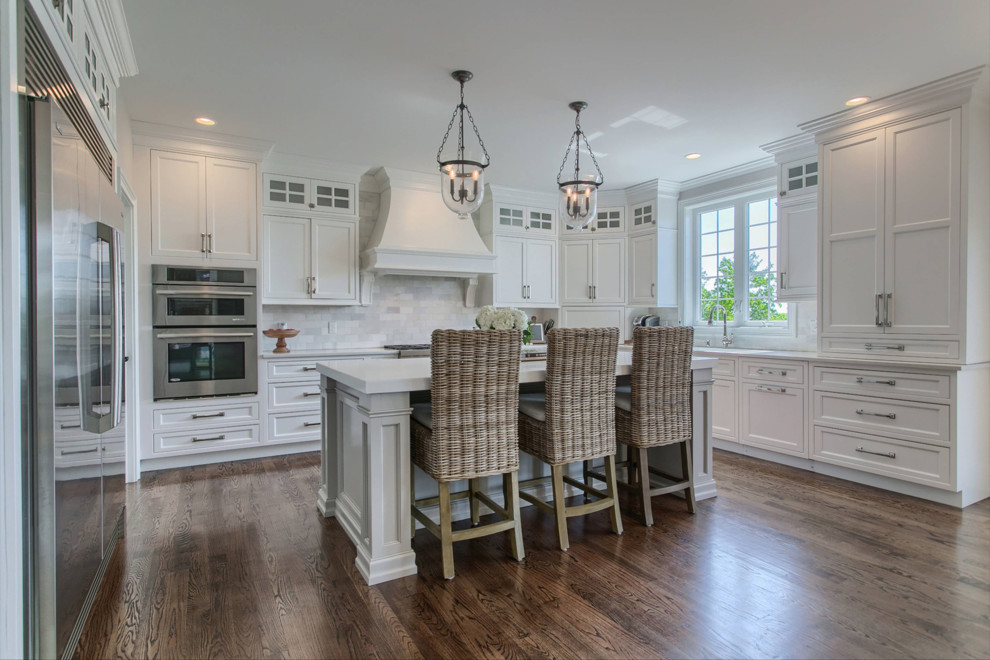 Kitchen - transitional kitchen idea in Boston