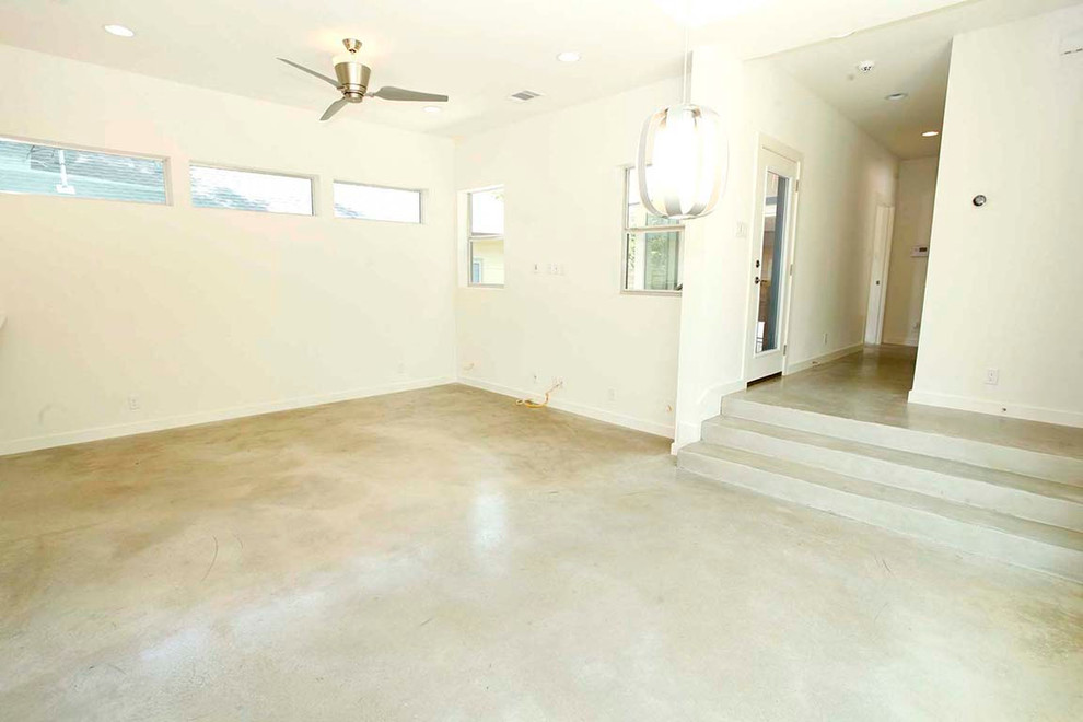 Inspiration for a transitional home design remodel in Austin