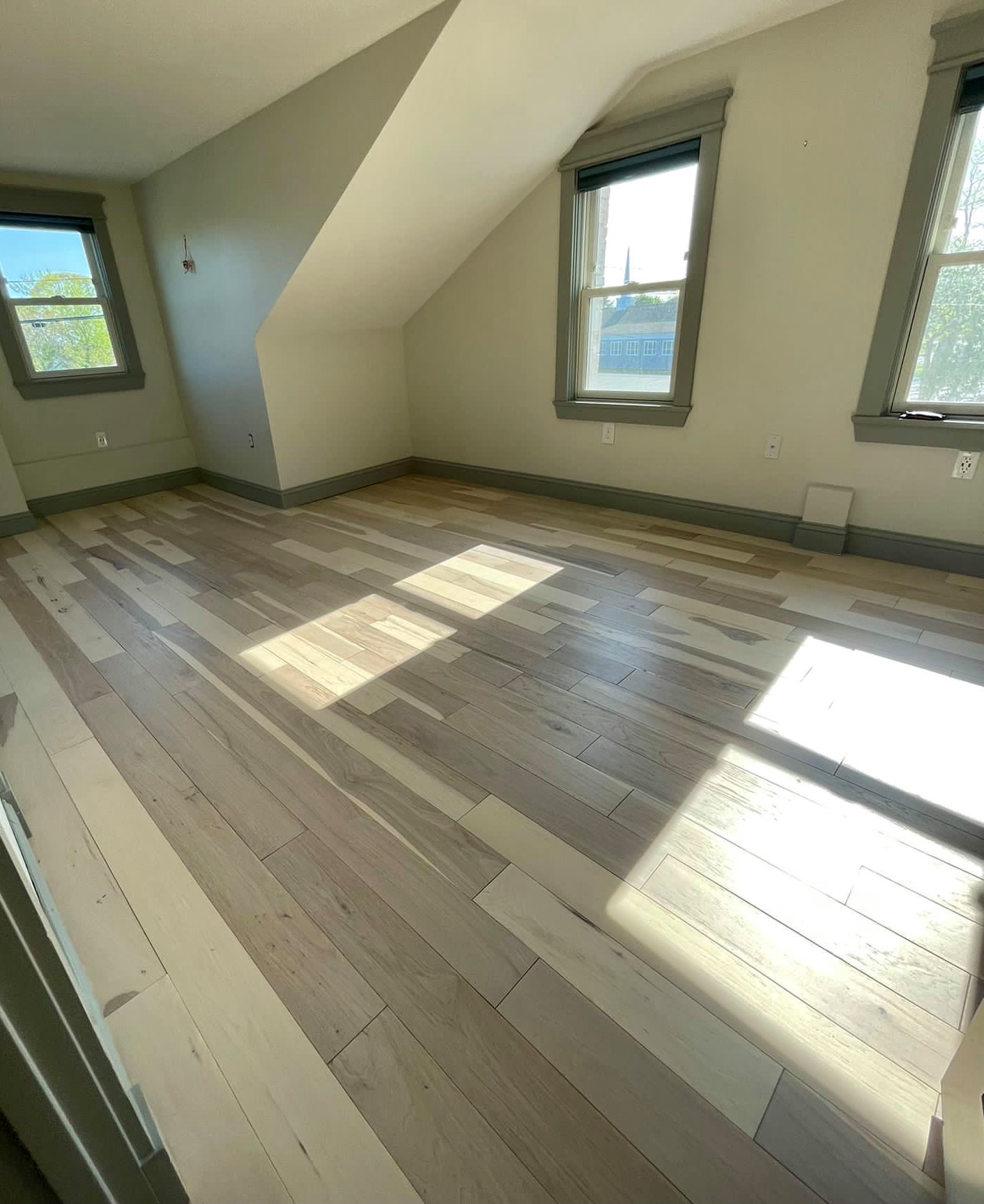 Light Hickory, Hardwood Floor Installation