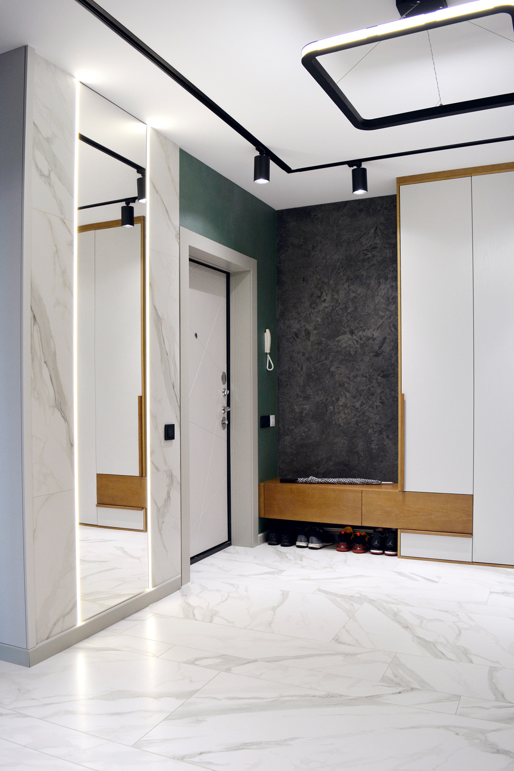 1811 - Прихожая