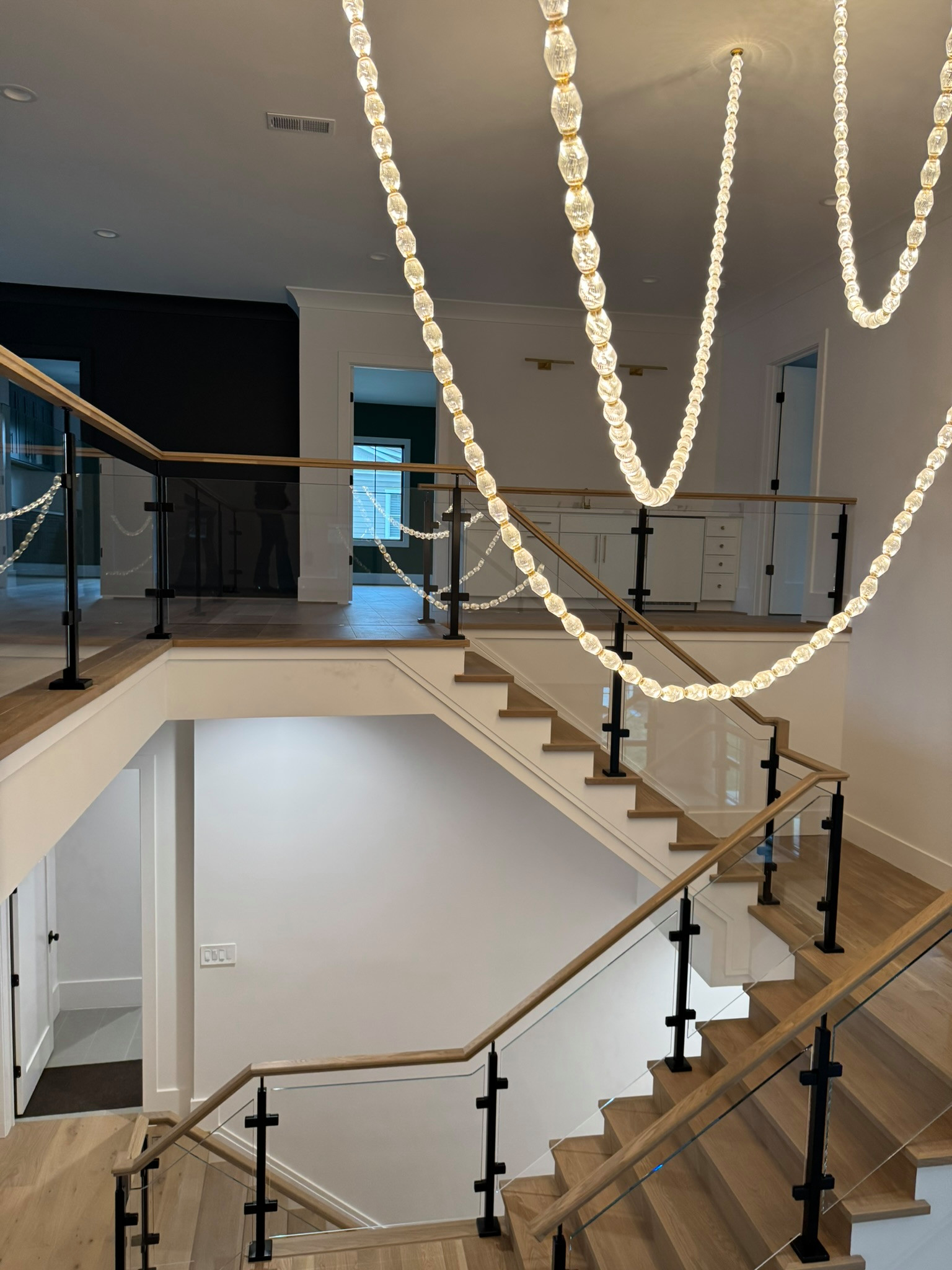 134_Modern White Oak Stair with Glass Balustrade, Vienna, VA 22180