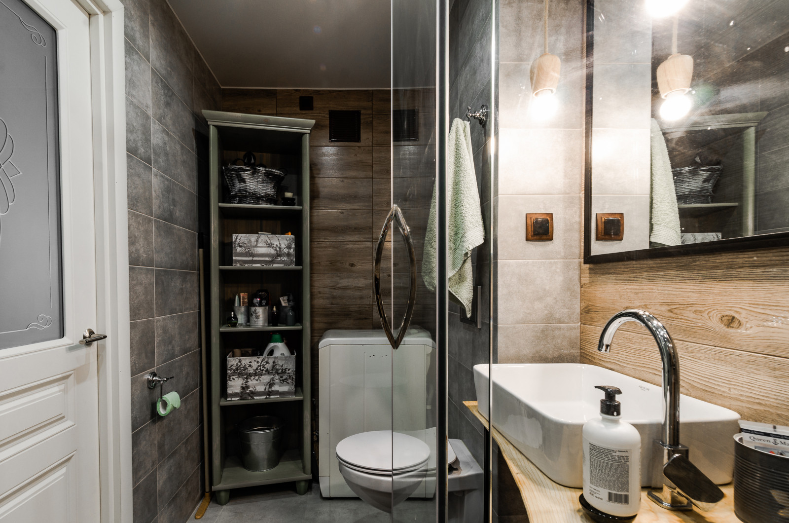 Сан.узел на Пражской - маленький лофт!