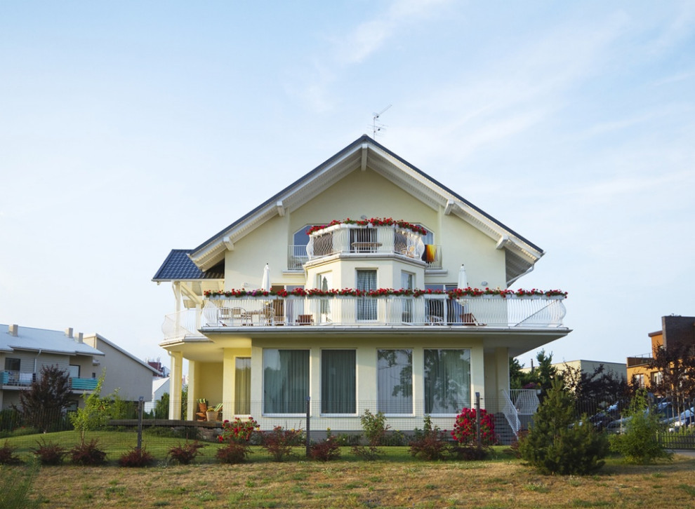 Остекление коттеджей