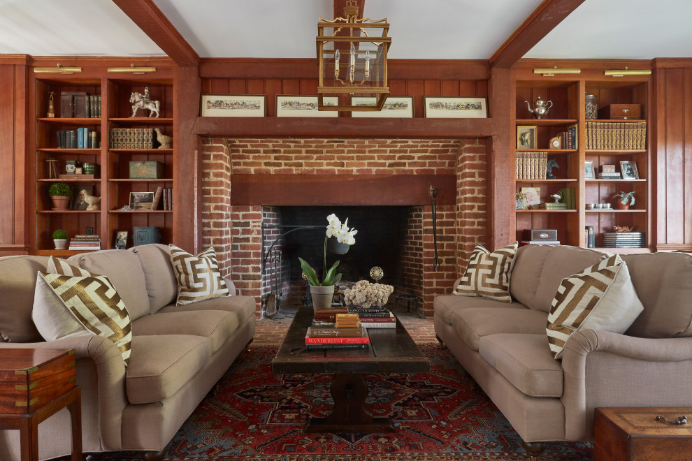 Inspiration for a traditional family room in Richmond.