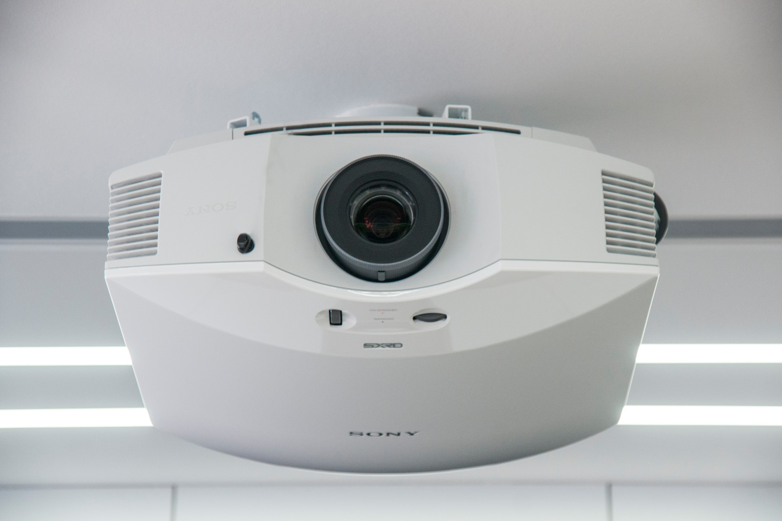 Проектор Sony