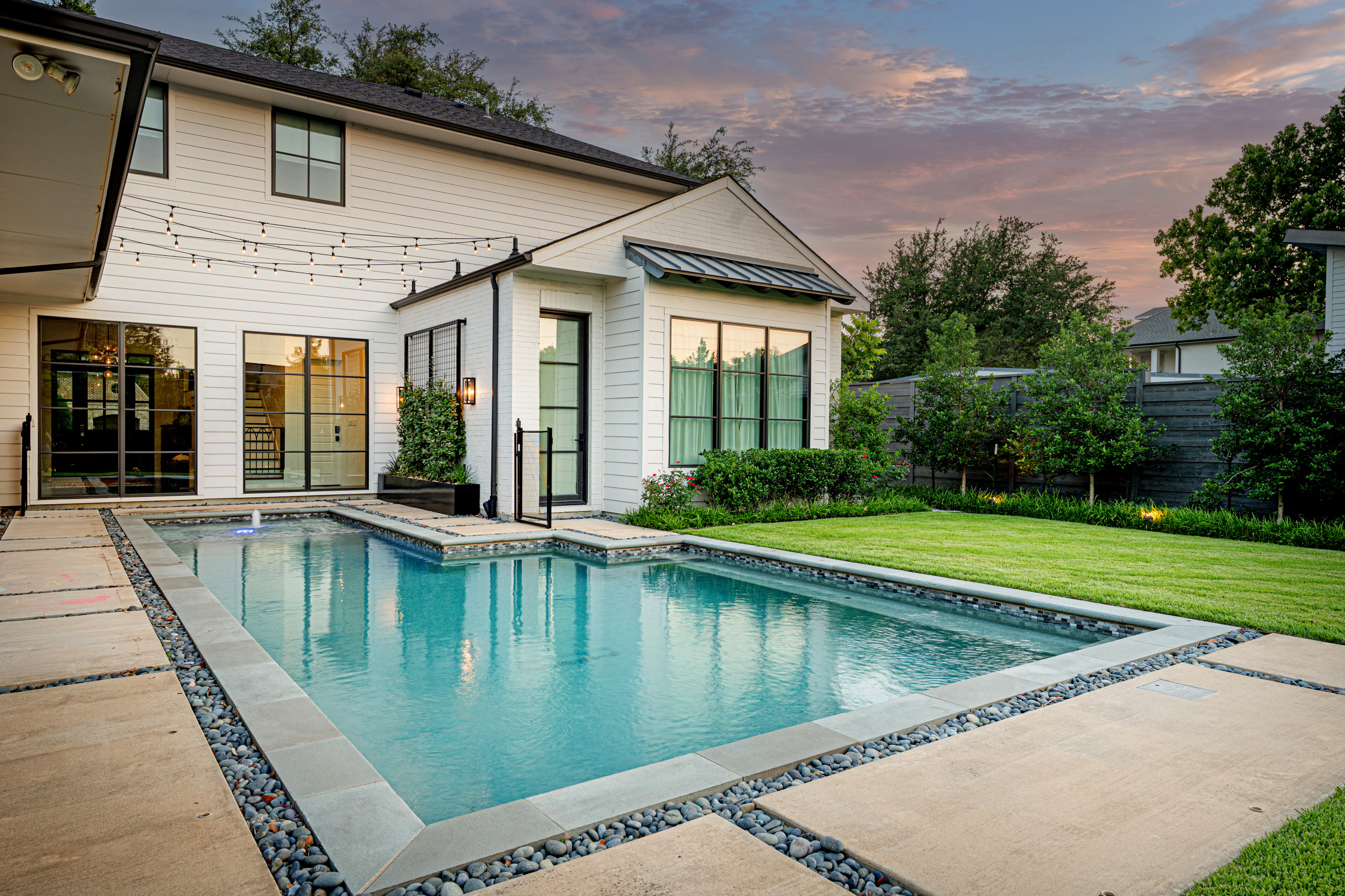 PRESTON HOLLOW GARDEN
