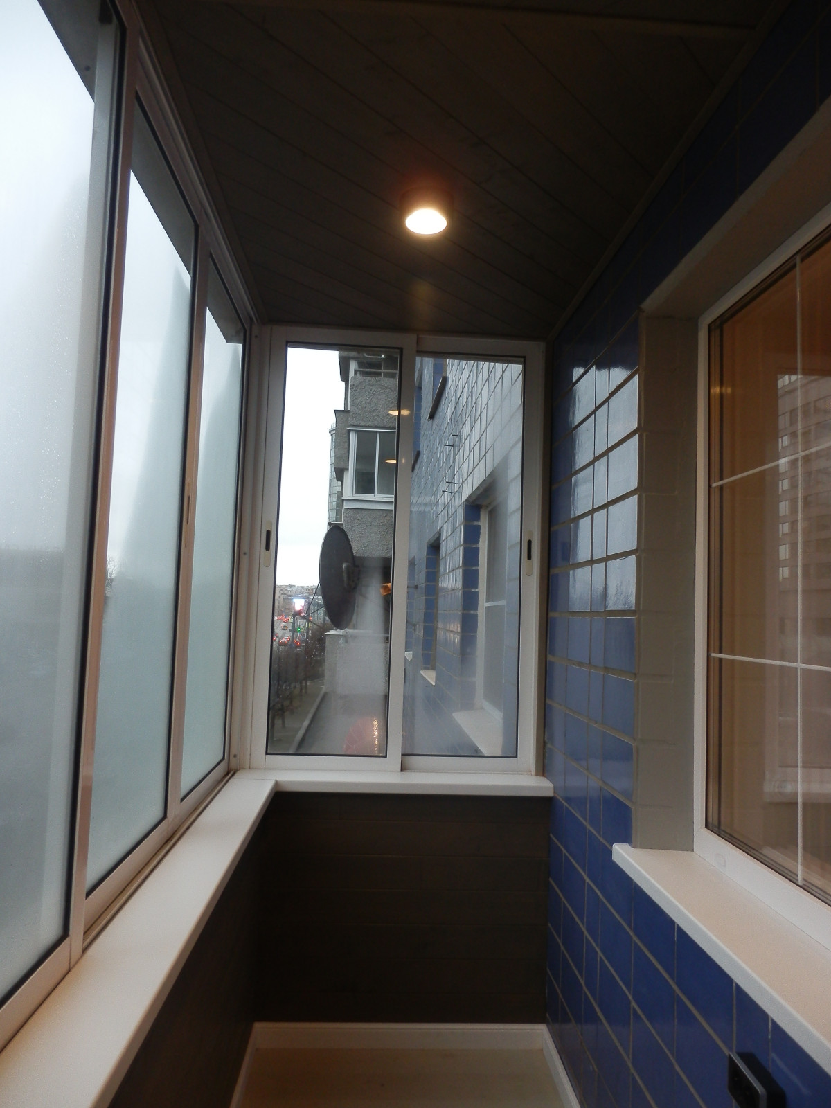 Современный черный