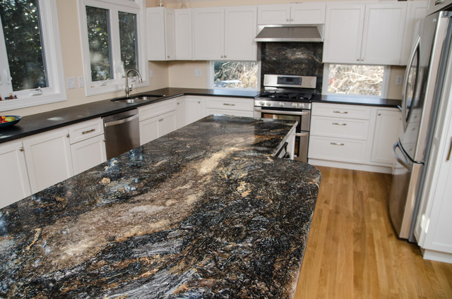 Absolute Black Honed And Saturnia Granite Contemporary Kitchen