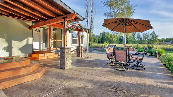 Concrete Patio and Fire Pit