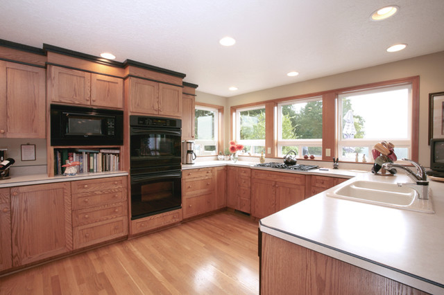 Kitchen Cabinets, Crown Molding, Laminate Countertops ...