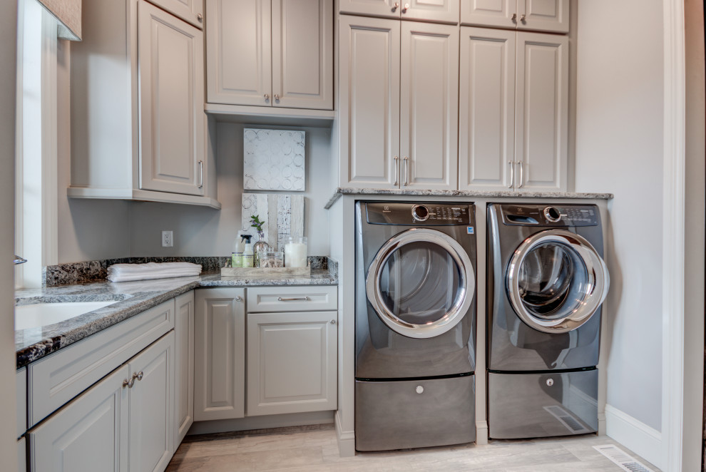 Inspiration for a transitional home design remodel in Denver