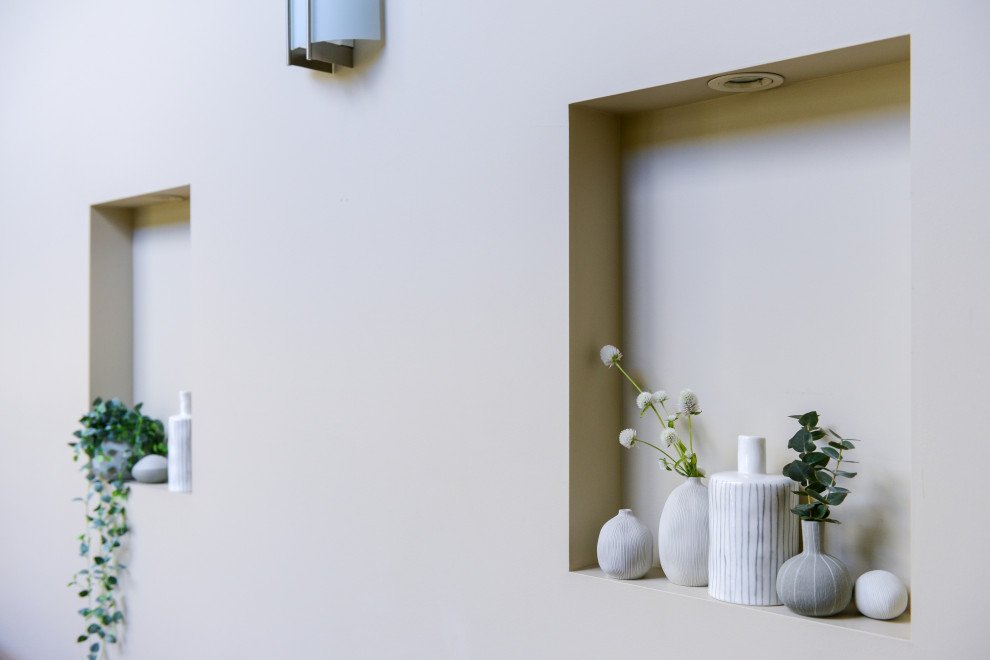 Photo of a contemporary hallway in Sydney.