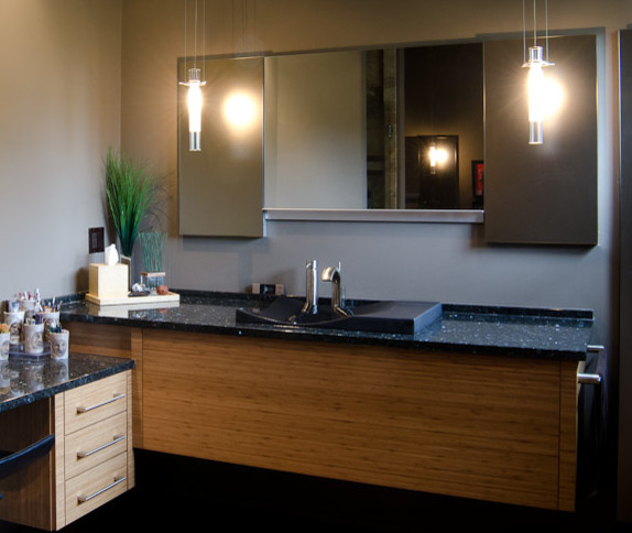 Gaillardia modern-bathroom