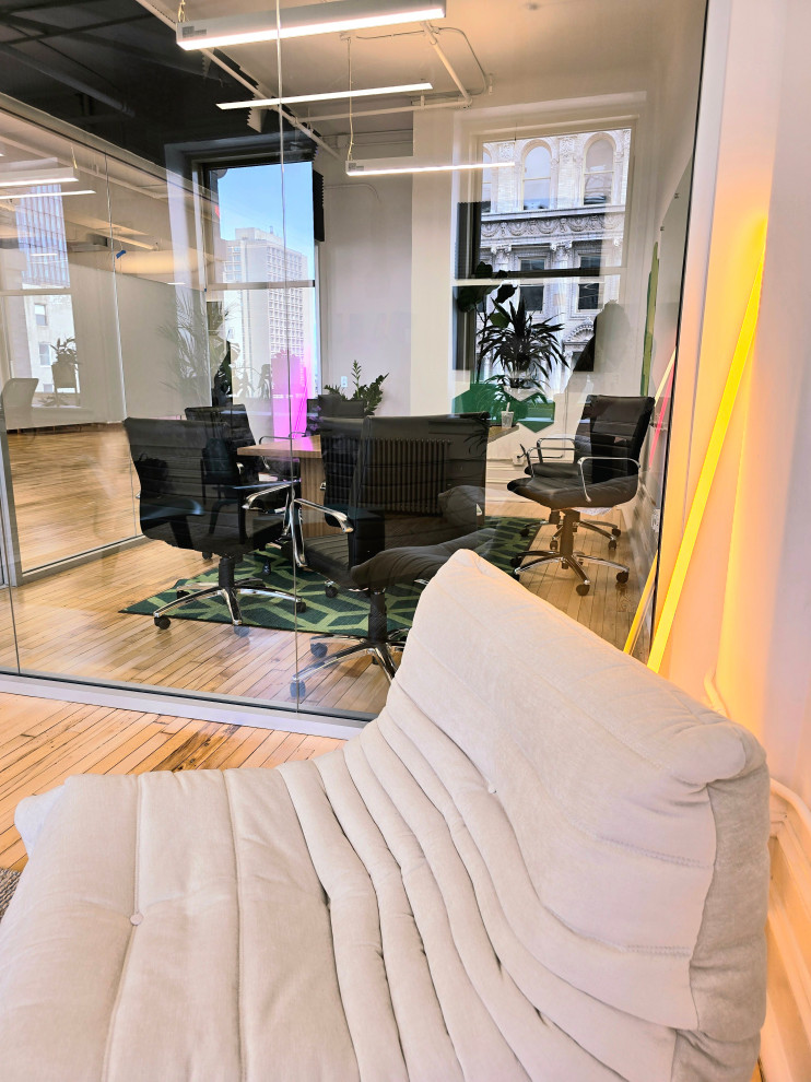 Soho tech office