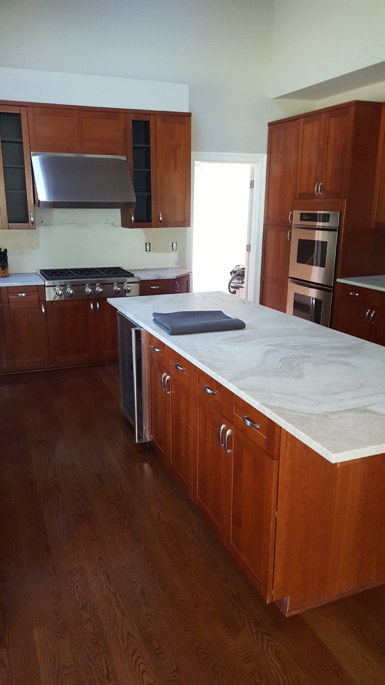 Transitional kitchen photo in New York