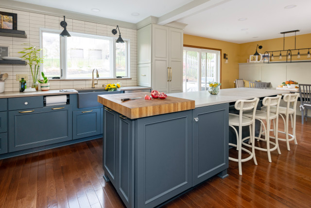 Embrace Character modern-kitchen