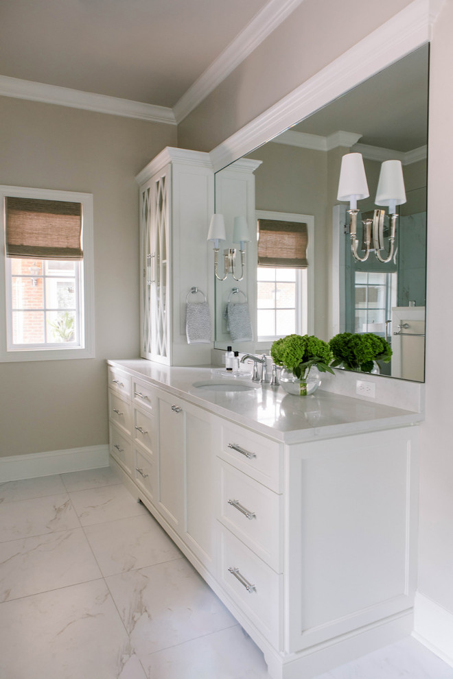 Bathroom - transitional bathroom idea