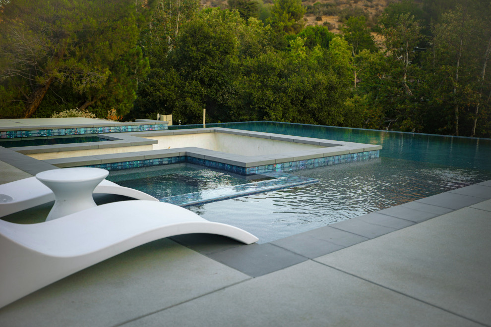 Agoura Hills New Build - Lobo Canyon