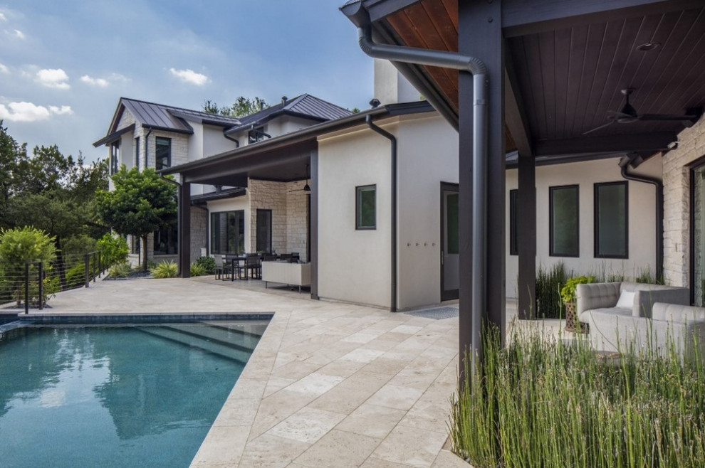 Inspiration for a transitional pool remodel in Austin