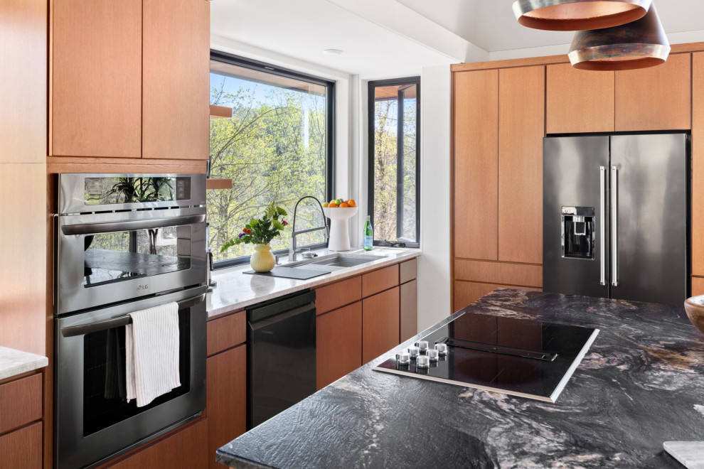 New Build: Lake Pointe Residence