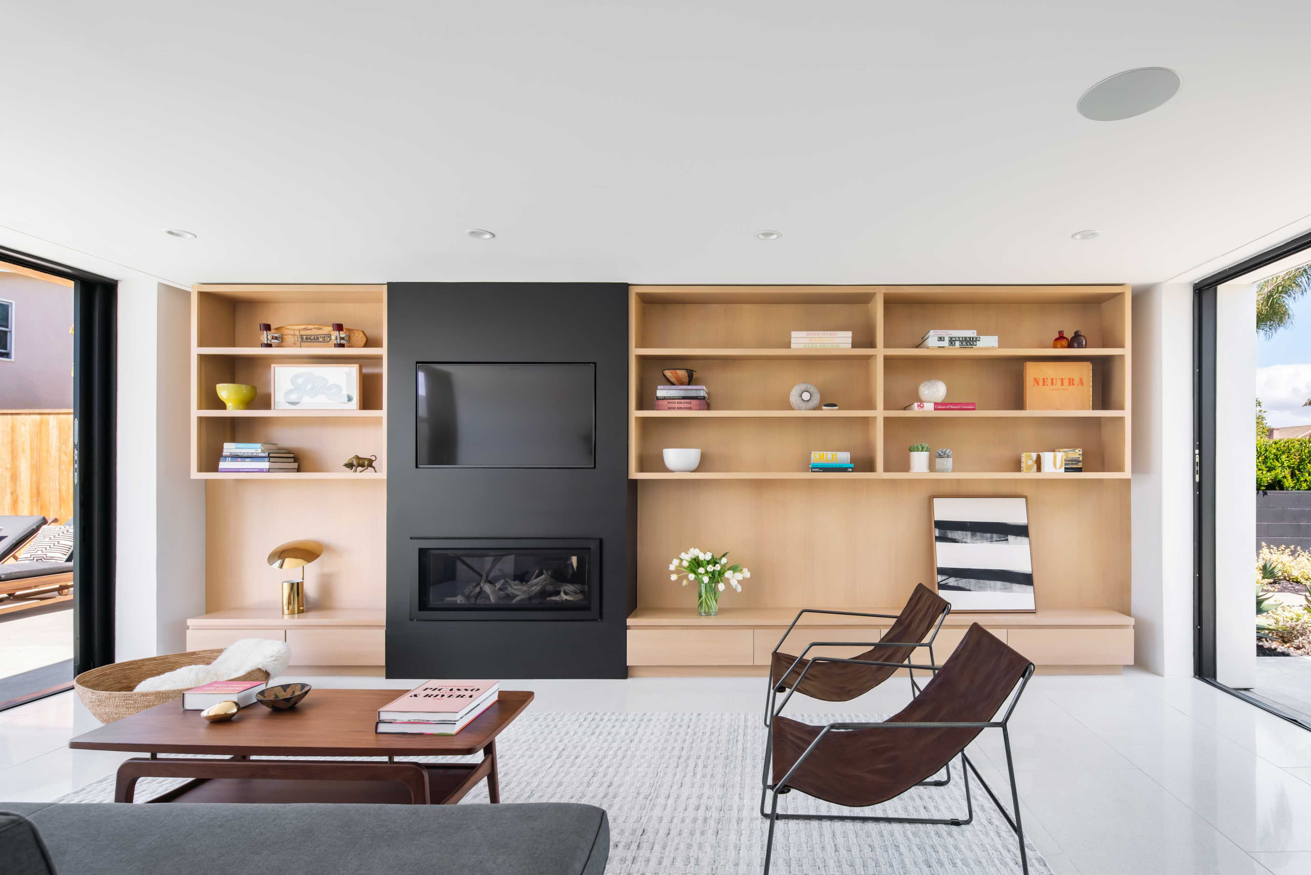 New This Week: 9 Fantastic Fireplace Design Ideas
