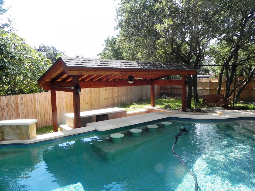 Inspiration for a transitional pool remodel in Austin