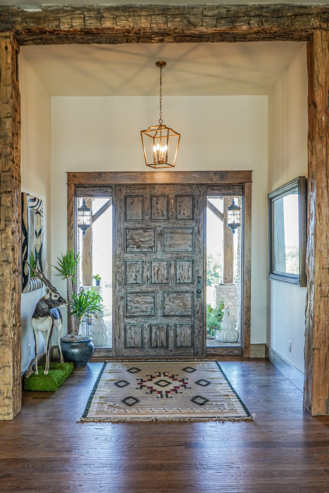 Entryway - rustic entryway idea in Austin