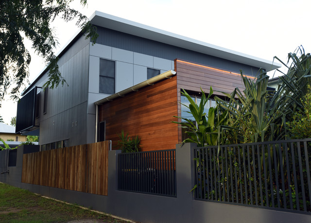 Tarragindi House contemporary-exterior