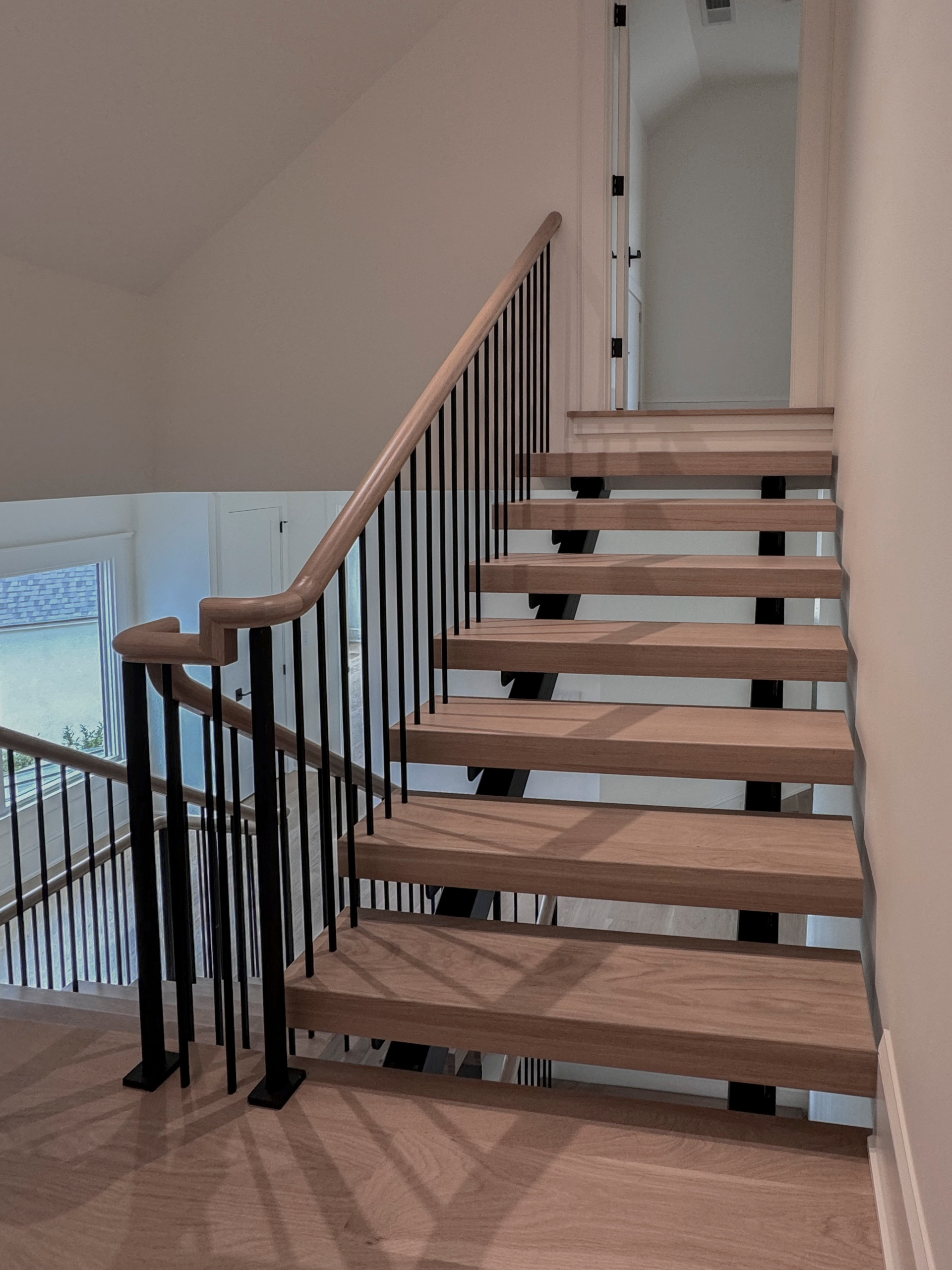 122_Modern Steel & Wood Floating Staircase, Arlington VA 22207
