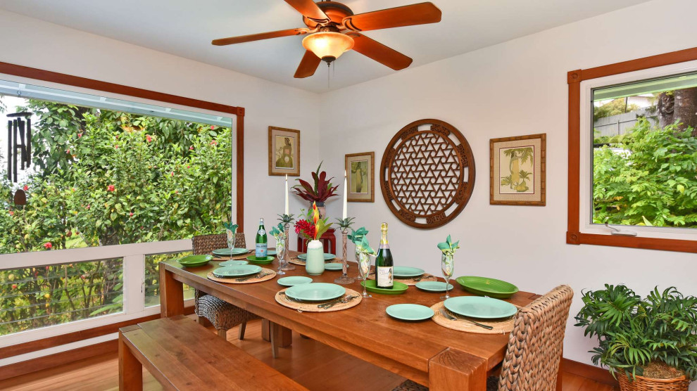 Design ideas for a beach style dining room in Hawaii.