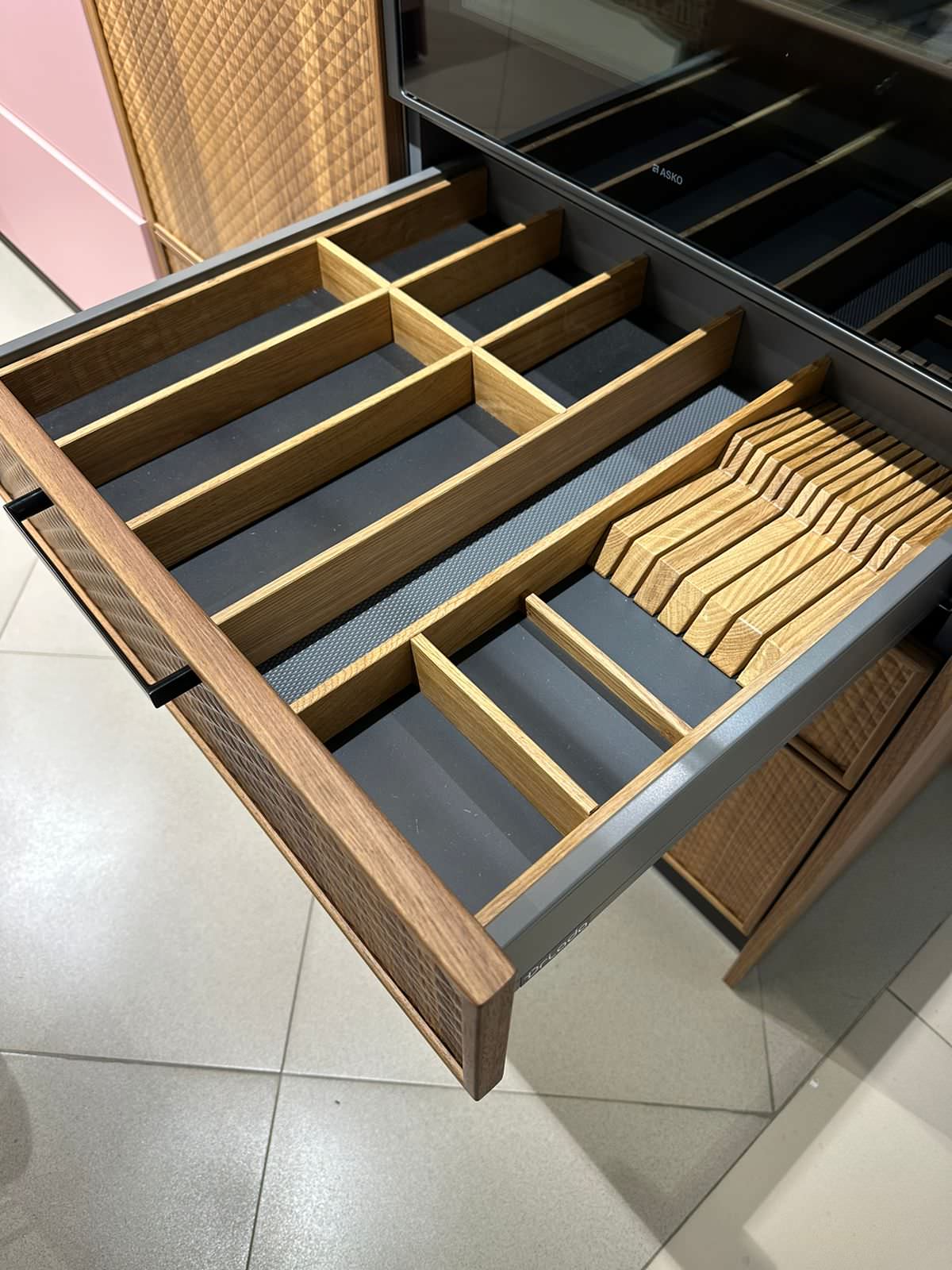 Кухонное наполнение для салона "Кухни ДРИАДА"