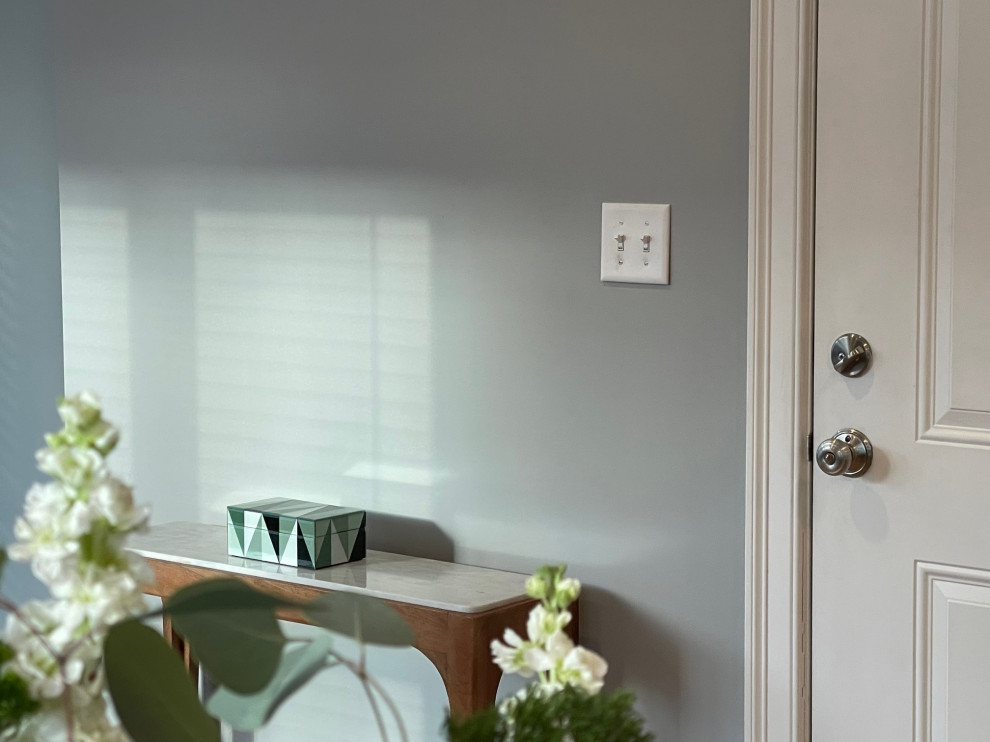 Inspiration for a transitional home design remodel in Boston