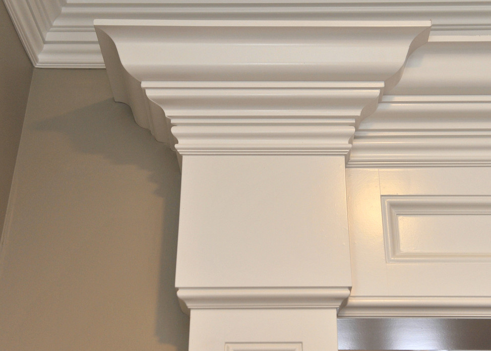 Example of a transitional home design design in New York