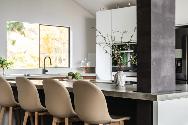Split-Level Remodel modern-kueche