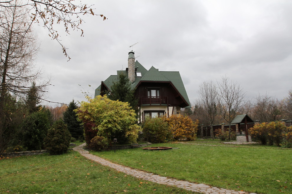 Estate house