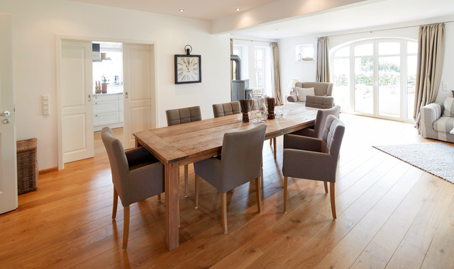 Einfamilienhaus Mit Carport Landhausstil Esszimmer Bremen Von Astrid Greve Architektur