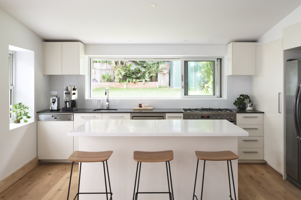 Design ideas for a scandinavian kitchen in Sydney.
