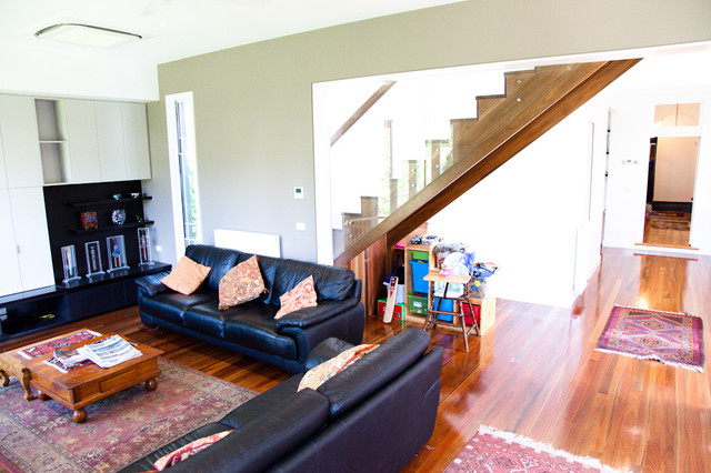 Williamstown contemporary-living-room