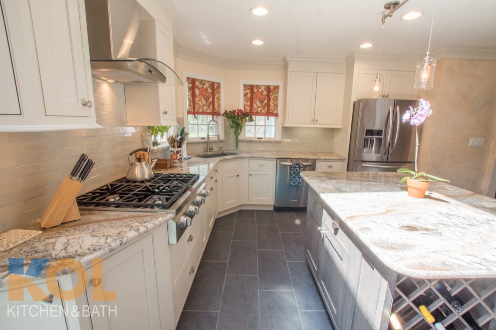 Inspiration for a transitional kitchen remodel in Philadelphia