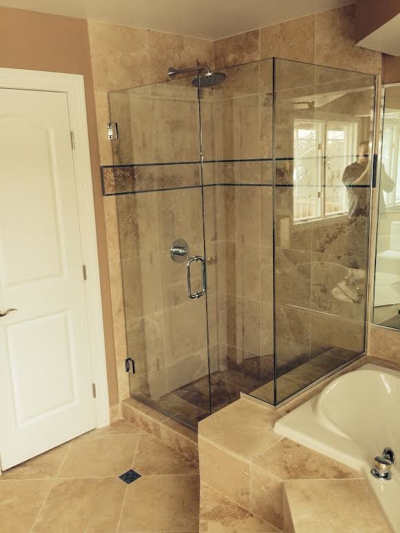 Bathroom - bathroom idea in Chicago