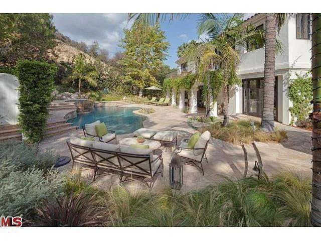 Aubrey Road - Mulholland Estates