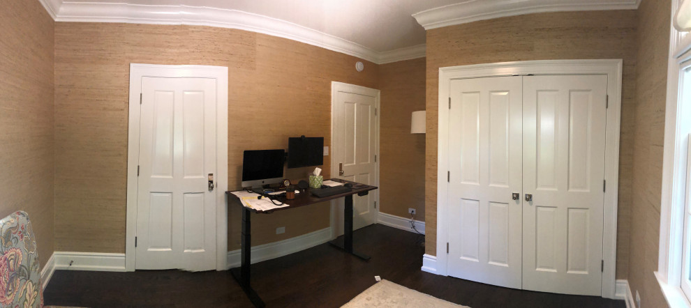 Traditional home office in Los Angeles with wallpaper.