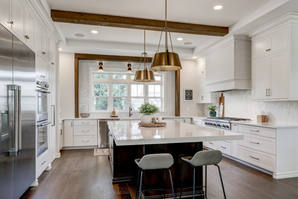 Kitchen - transitional kitchen idea