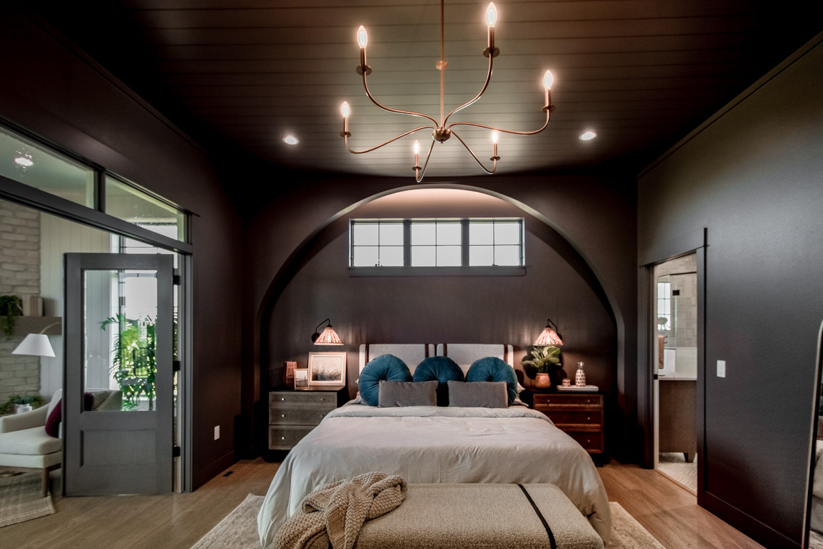 Yankees Bedroom Uses Barn Light Warehouse Pendant, Inspiration