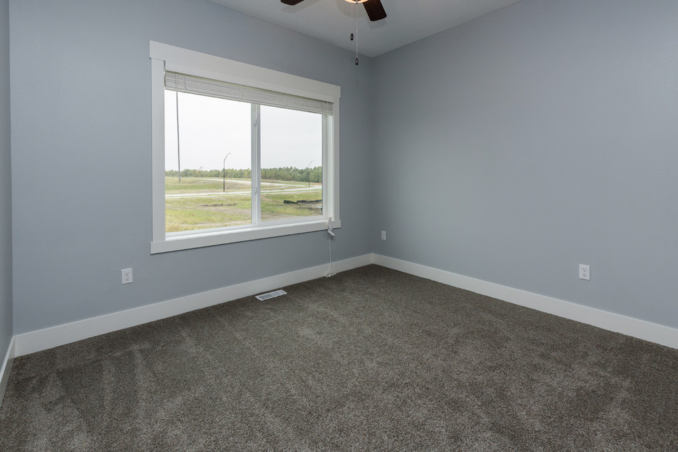 Home design - transitional home design idea