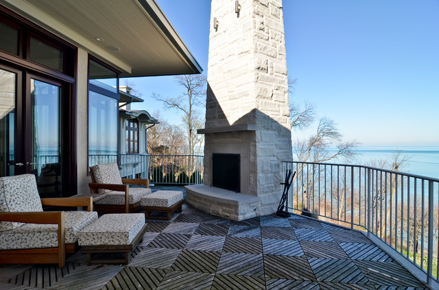 Private Residence, Highland Park, IL contemporaneo-terraza-y-balcon