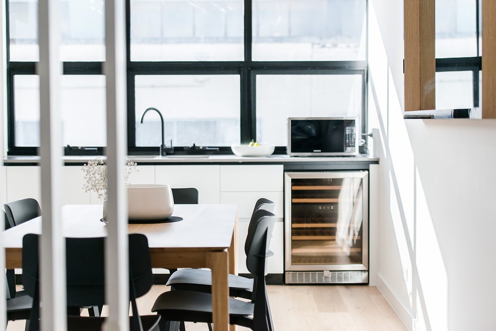 This is an example of a contemporary home design in Adelaide.