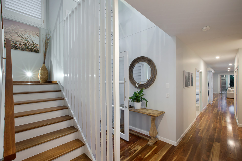 Design ideas for a hallway in Gold Coast - Tweed.