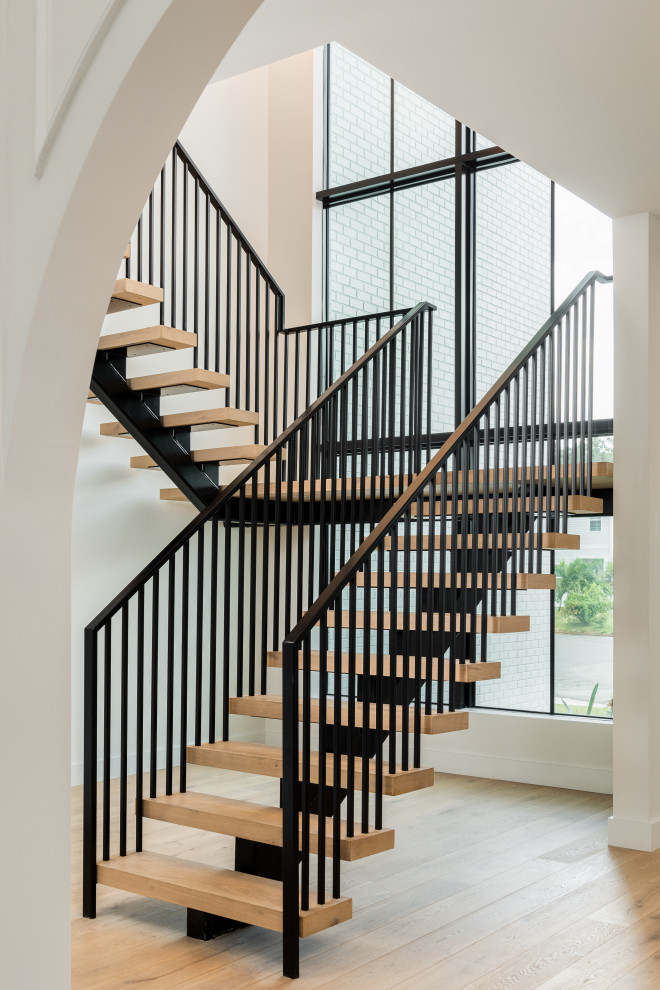 Example of a transitional staircase design in Tampa